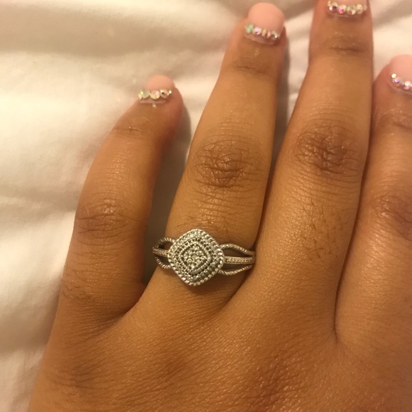 Promise Ring - Picture 1 of 4